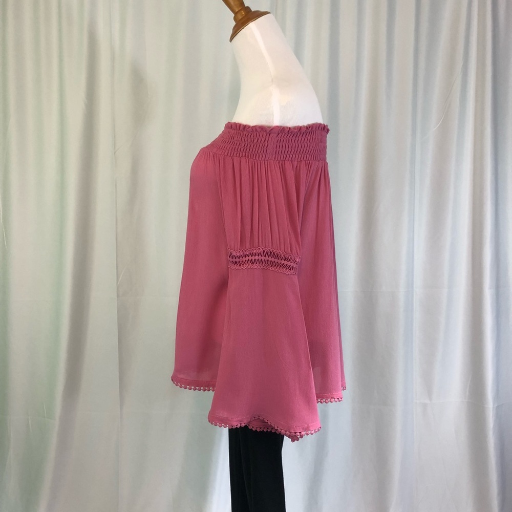Cold Shoulder Top - Picture 2 of 6